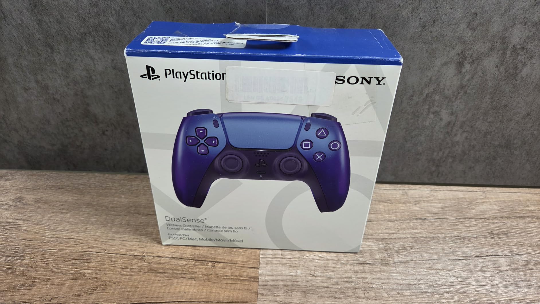 PlayStation DualSense® Wireless Controller – Remix Green - for PS5, PC, MAC & Mobile customer photo 1