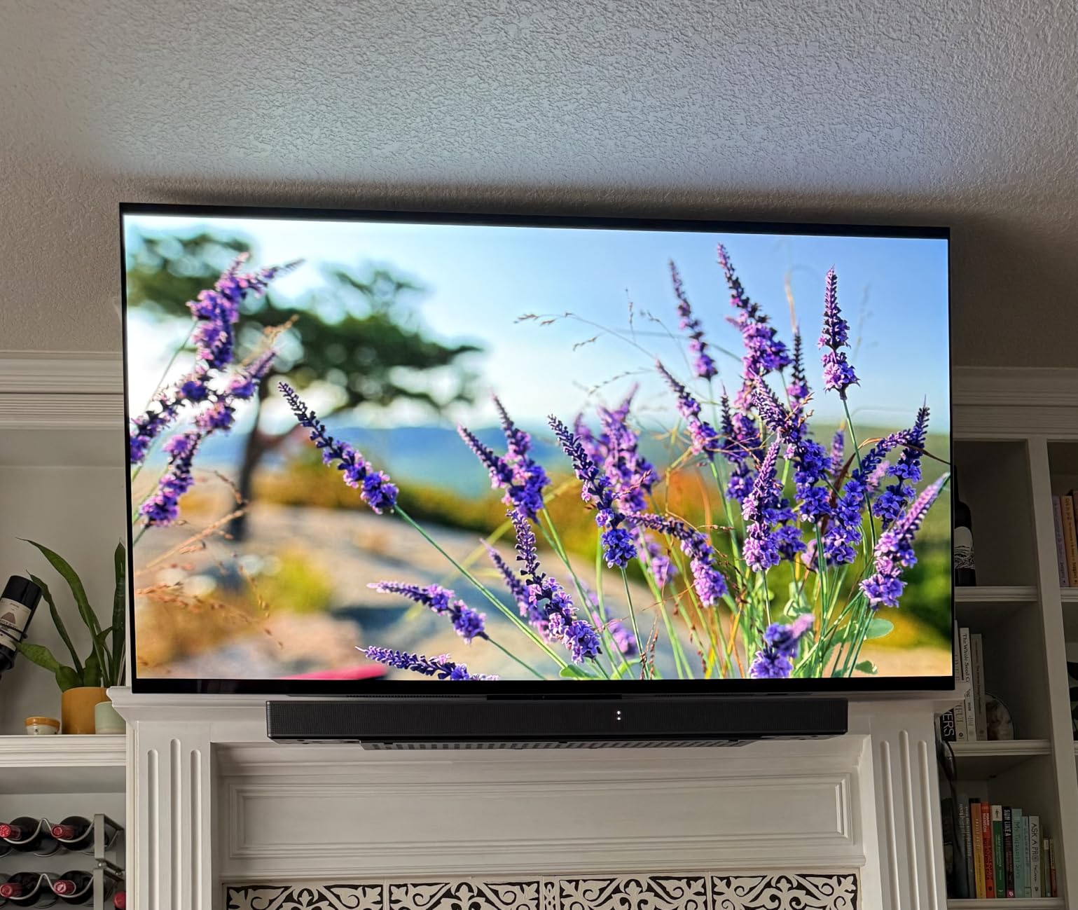 LG 48-Inch Class OLED evo AI 4K C6 Series Smart TV, 2026 Model customer photo 1